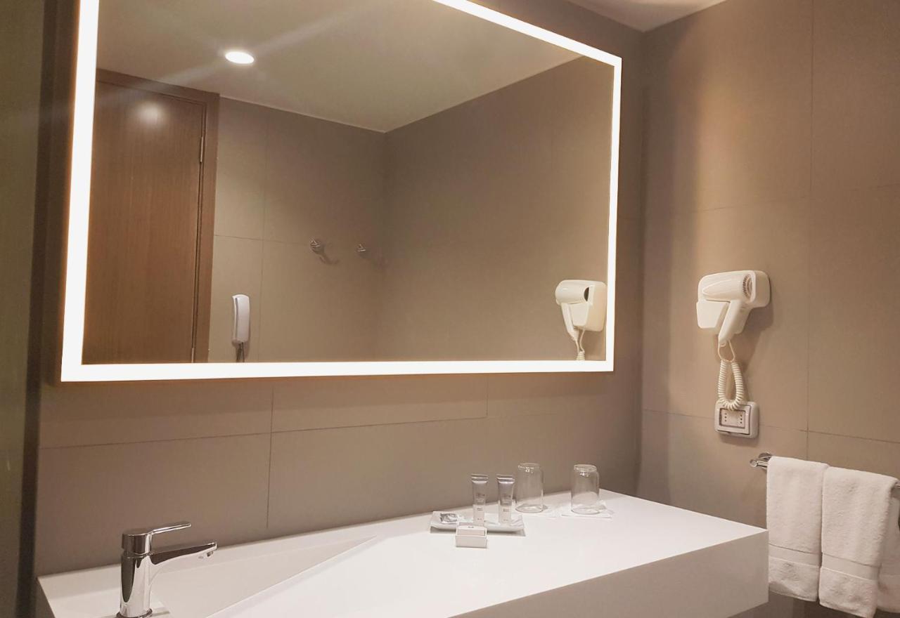 Dazzler By Wyndham Lima San Isidro Hotel Exterior photo